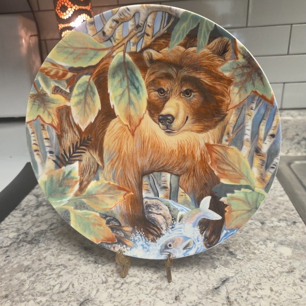 Fitz and Floyd High Sierra Bear with Fish Bone China Plate